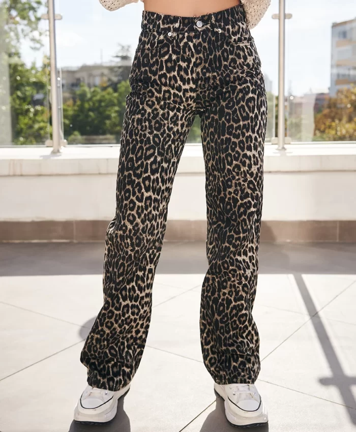 Leopar Desenli Geniş Paça Kot - Görsel 4