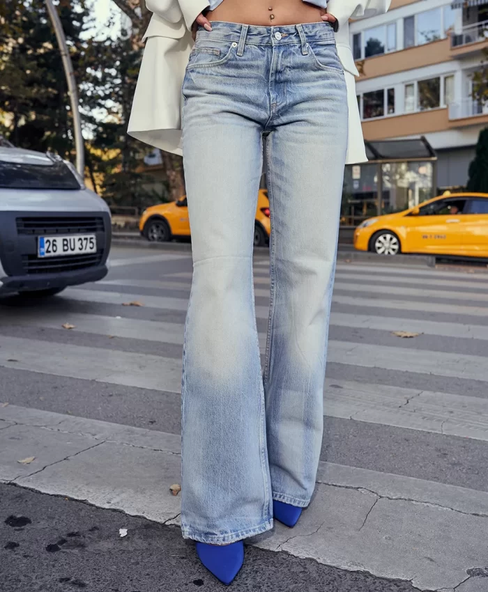 Buz Mavi Geniş Paça Kot Jean - Görsel 3