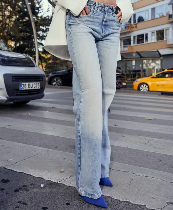 Buz Mavi Geniş Paça Kot Jean - Görsel 2